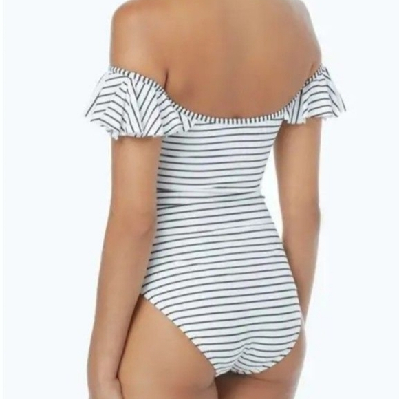 VINCE CAMUTO‎ SWIM One-Piece Off Shoulders Bathing Suit Striped Black White Sz 6 - Picture 4 of 16